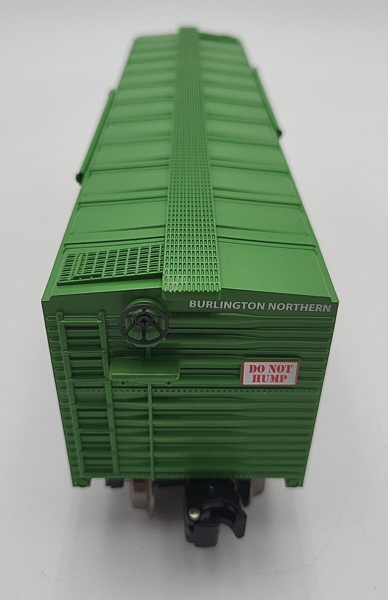Menards 279-3826 O Gauge Burlington Northern Boxcar #3144 LN/Box
