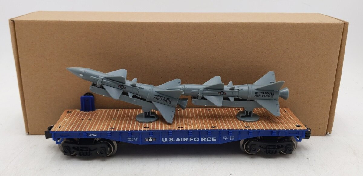 Menards 279-4490 O Scale US Airforce Flatcar w/ 2 Rockets #4762 EX/Box