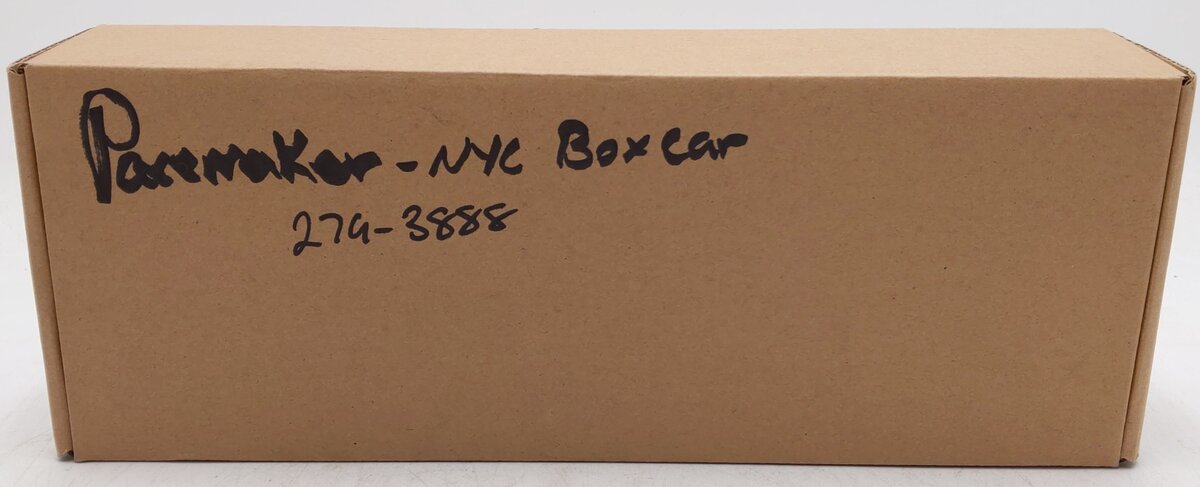 Menards 279-3888 New York Central Pacemaker Boxcar #9130 EX