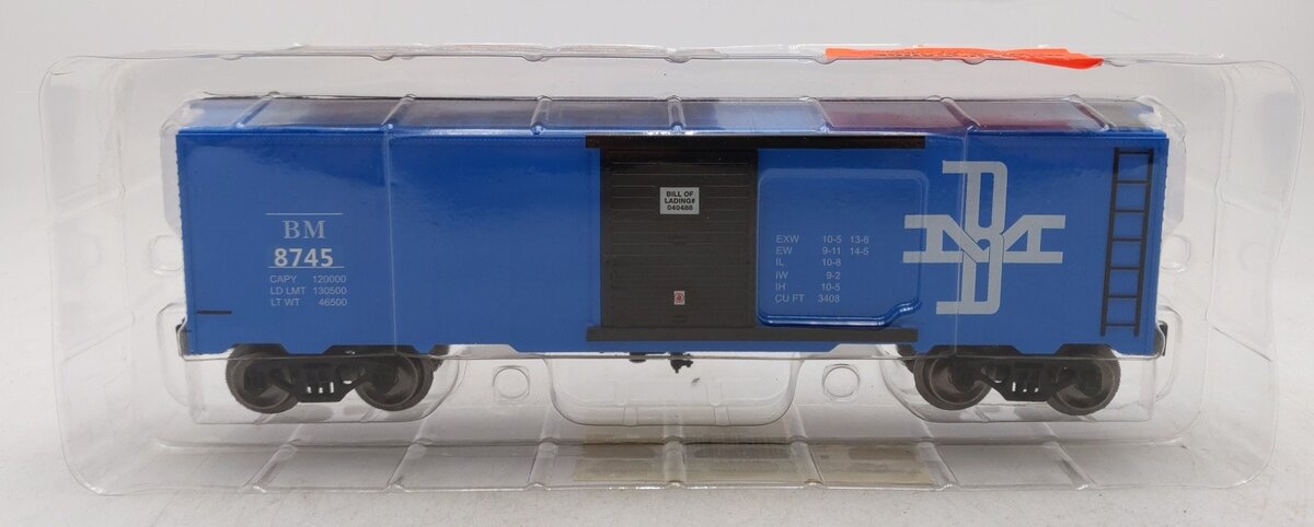 Menards 279-5792 O Gauge Boston & Maine Sliding Door Boxcar #8745 LN/Box
