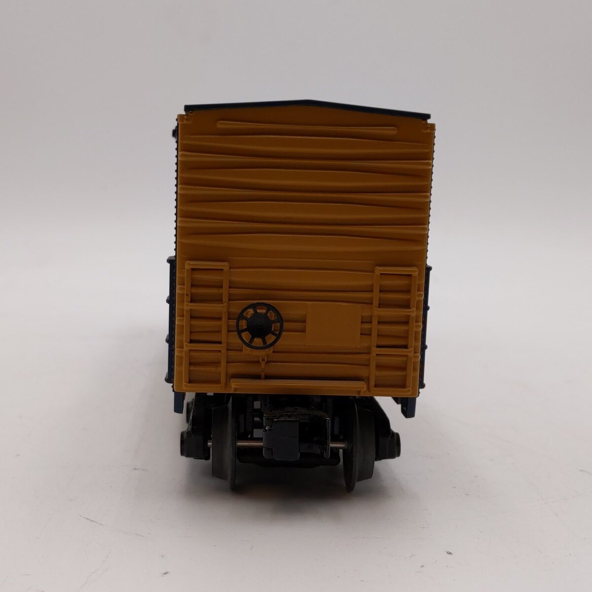 MTH 30-74830 O CSX 50' Double Door Plugged Boxcar #361308