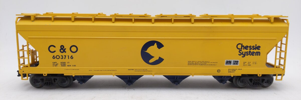 Weaver U1704 O Gauge Chessie 4-Bay Centerflow Hopper Car #603716 EX/Box