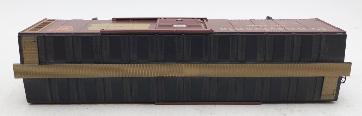 Menards 279-8748 O Gauge Pennsylvania Boxcar #10319 EX/Box