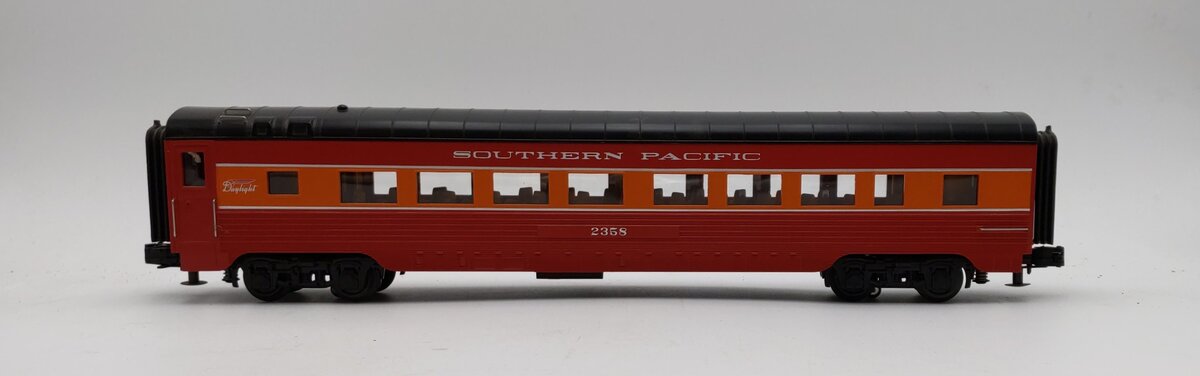 M.T.H. 30-68170 O Southern Pacific 60' Streamlined Coach Car #2358 LN/Box