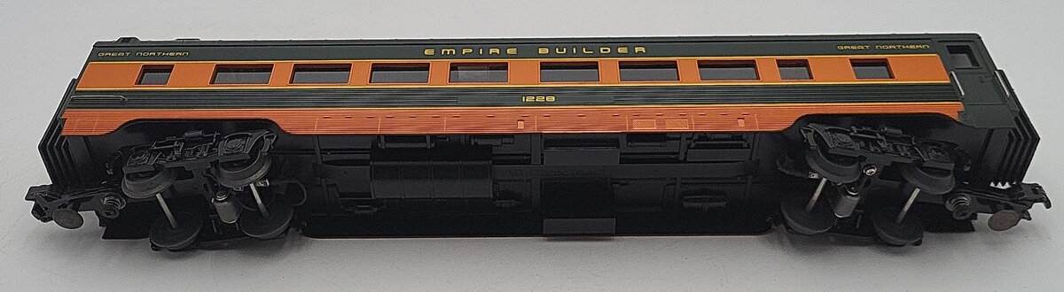 MTH 30-68186 Great Northern 60' Streamlined Coach Car #1228 LN/Box