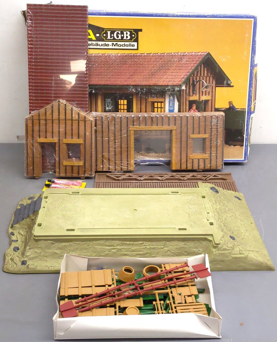 Pola 905 Kleinbach Freight Station Kit EX/Box