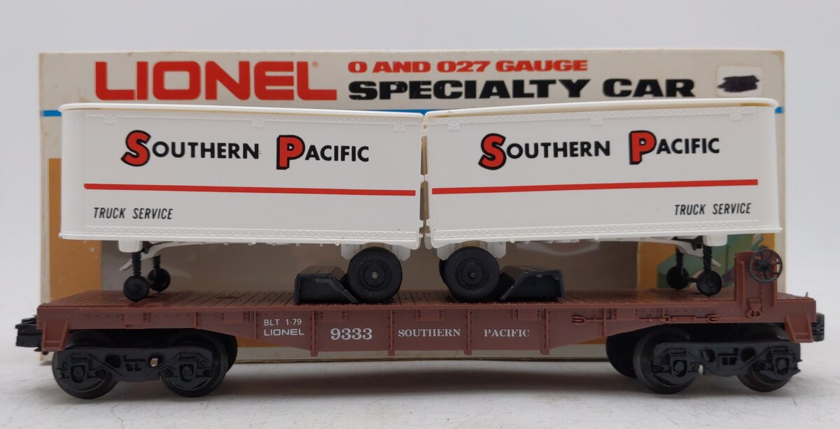 Lionel 6-9333 O Gauge Southern Pacific Flatcar with 2 Trailers #9333 EX/Box