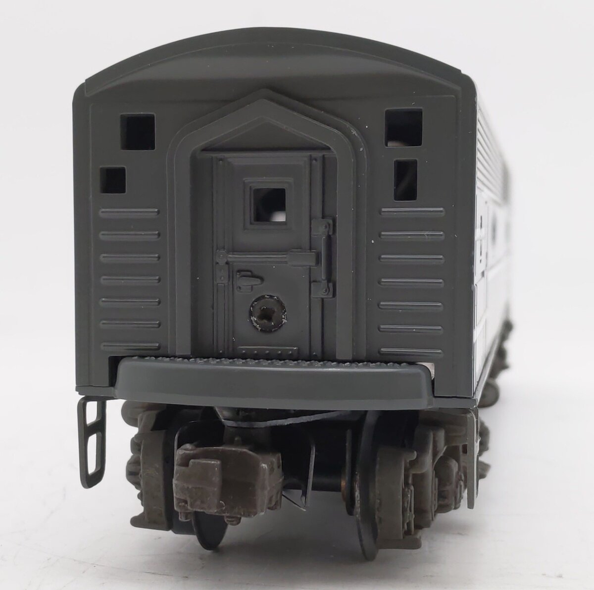 Lionel 6-8371 NYC F-3 B Unit Non-Powered Diesel Locomotive with Horn EX/Box