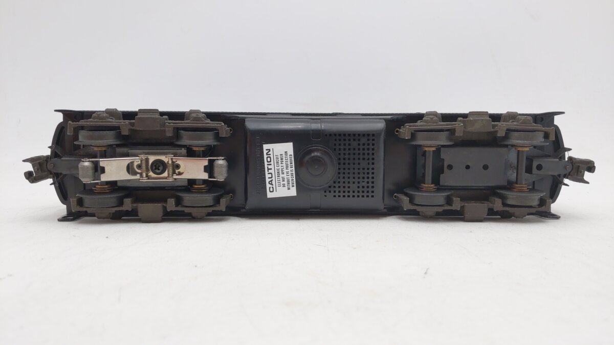 Lionel 6-8581 O Gauge Illinois Central F3 Dummy B Unit Diesel Locomotive EX/Box