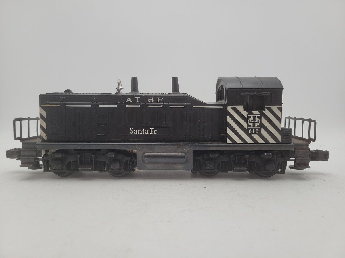 Lionel 616 Vintage O AT&SF NW-2 Powered Diesel Locomotive VG