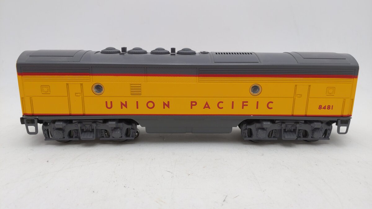 Lionel 6-8481 O Gauge Union Pacific F3 B-Unit Non-Powered Diesel Locomotive LN/Box