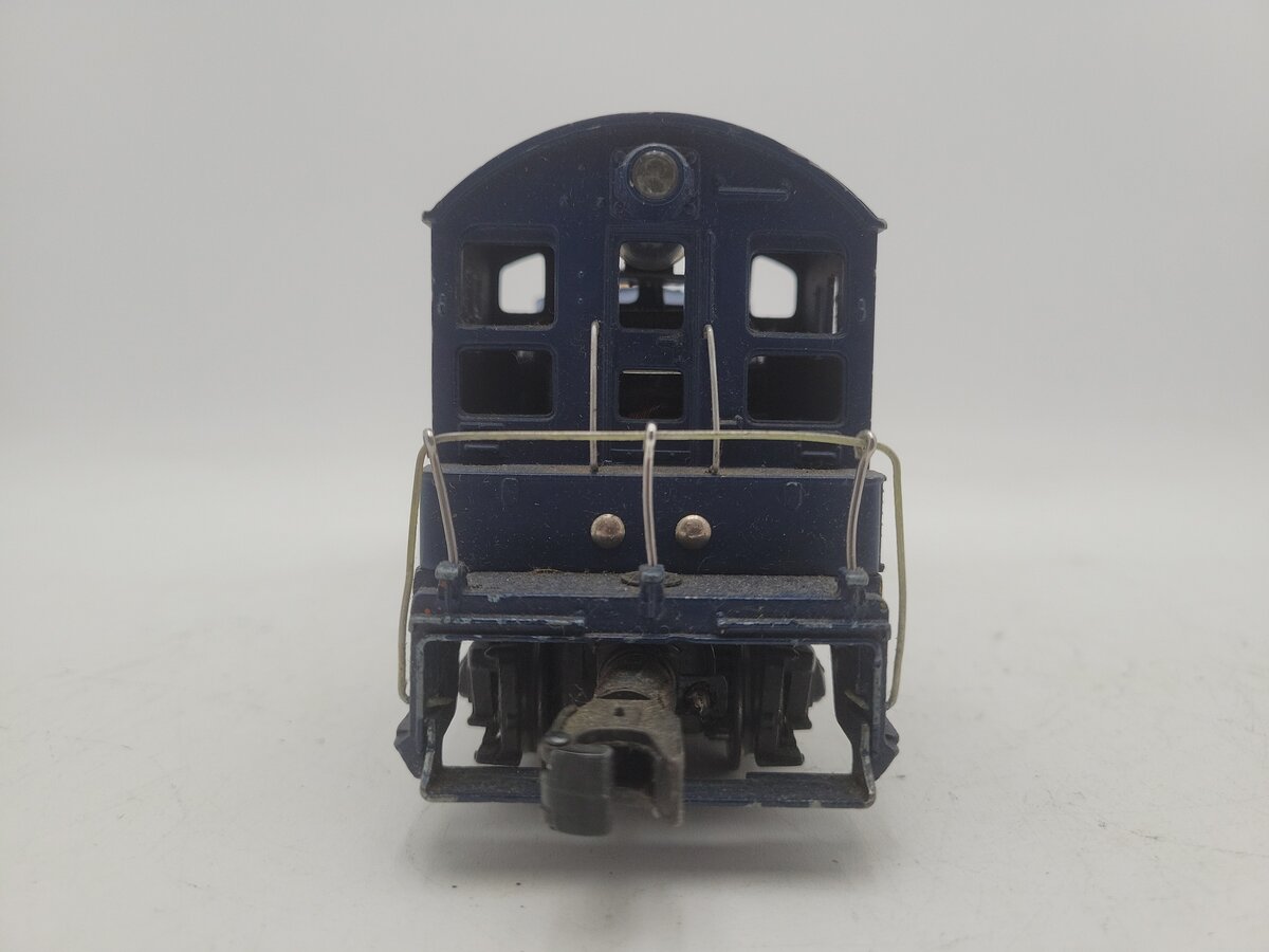 Lionel 624 Vintage O Chesapeake & Ohio NW-2 Powered Diesel Locomotive EX