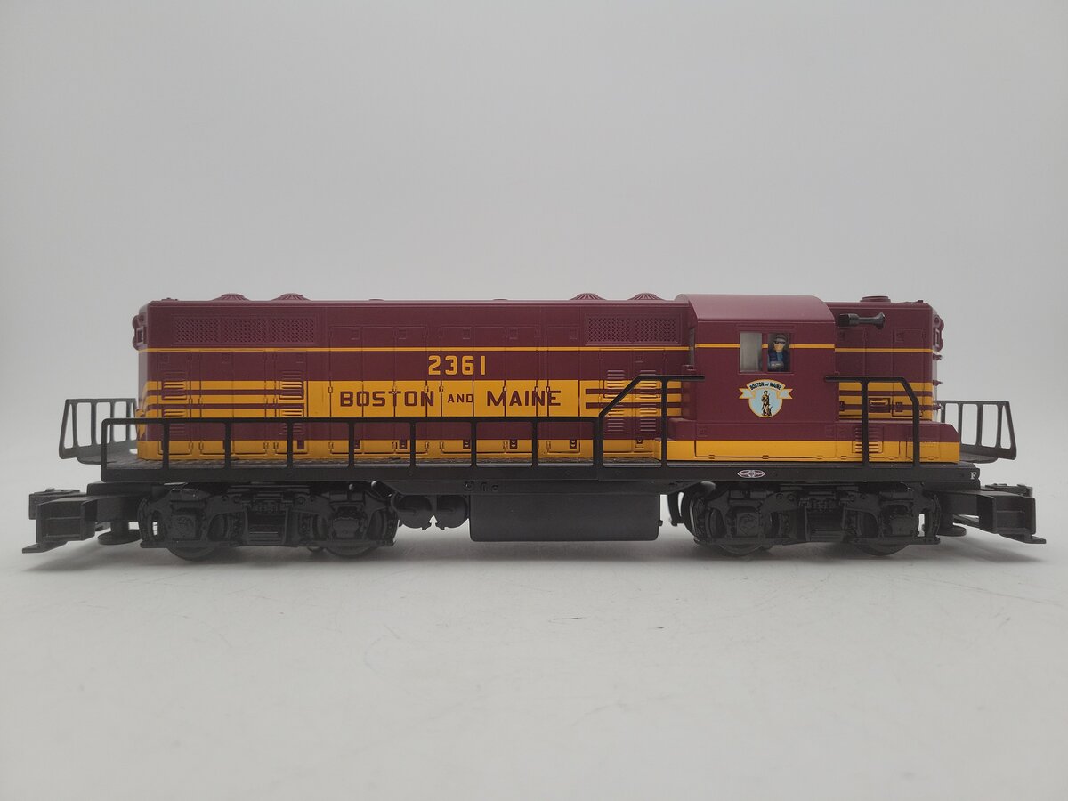 Lionel 6-58214 LCCA B&M Non-Powered GP-7 Diesel Locomotive #2361 EX
