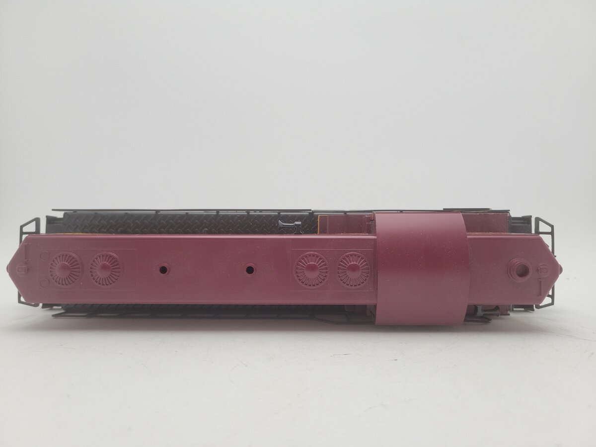 Lionel 6-58214 LCCA B&M Non-Powered GP-7 Diesel Locomotive #2361 EX