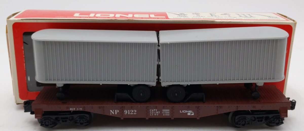 Lionel 6-9122 O Gauge Northern Pacific Flatcar w/Vans VG/Box