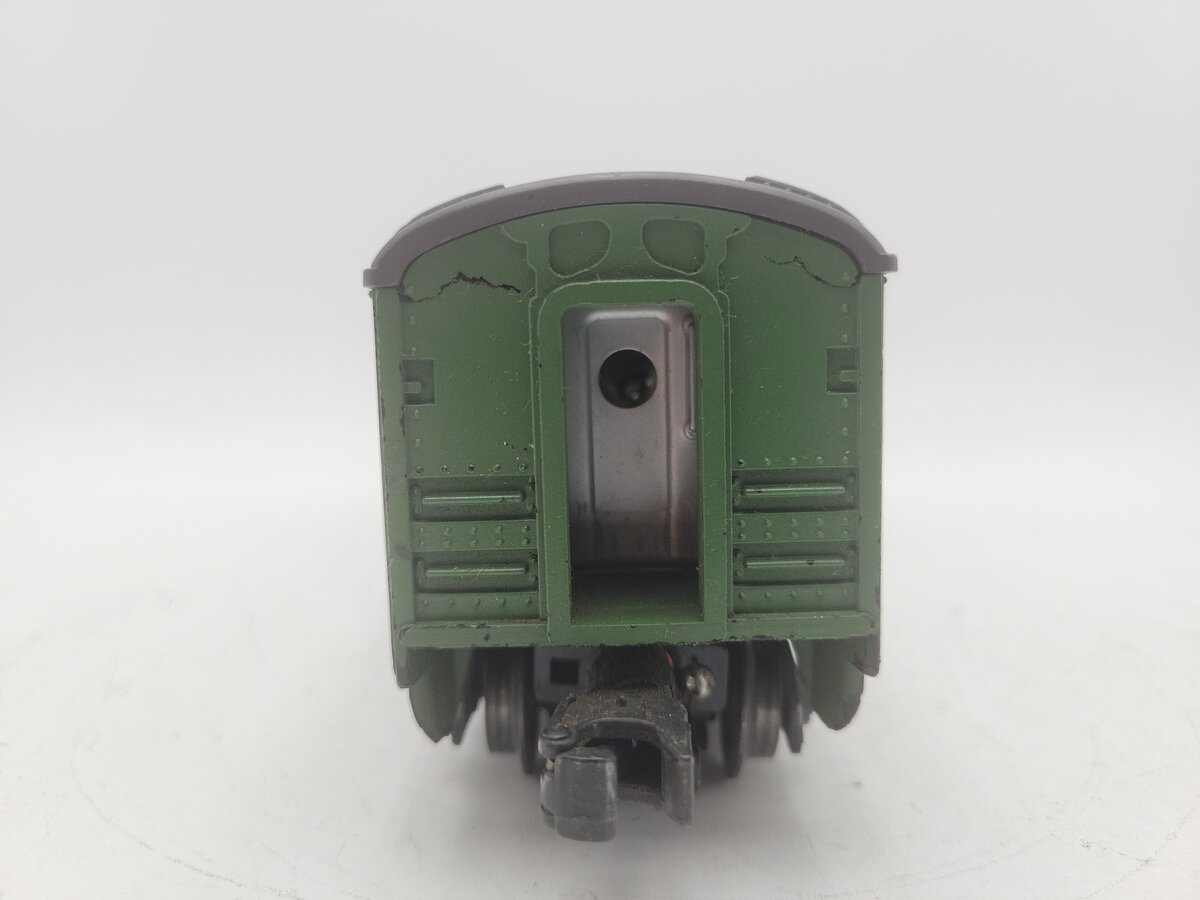 Lionel 2402 Vintage O Postwar Lionel Lines Green/Gray Chatham Pullman Car VG