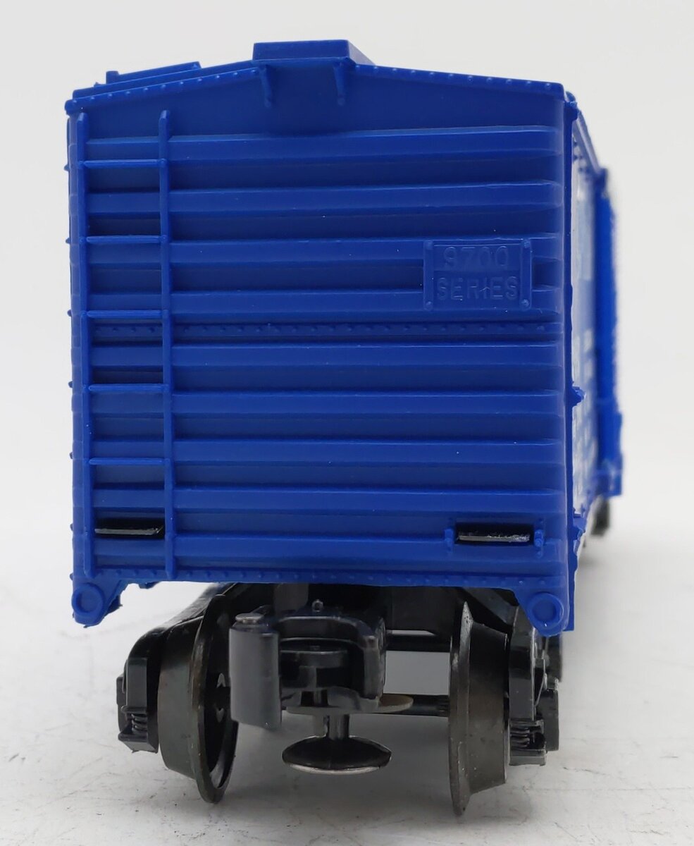 Lionel 6-9748 O Gauge CP Rail Blue Boxcar #9748 EX/Box