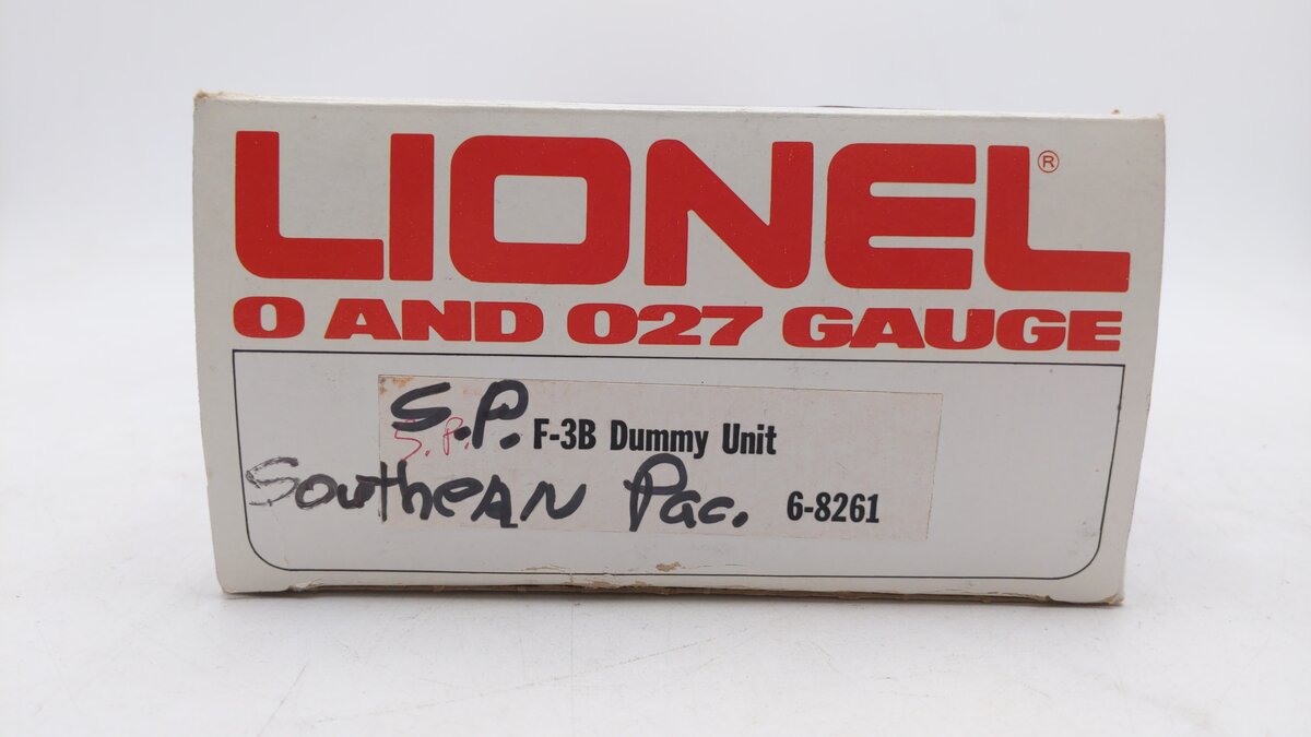 Lionel 6-8261 O SP Daylight F3 Non-Powered B-Unit Diesel Locomotive w/Sound LN/Box