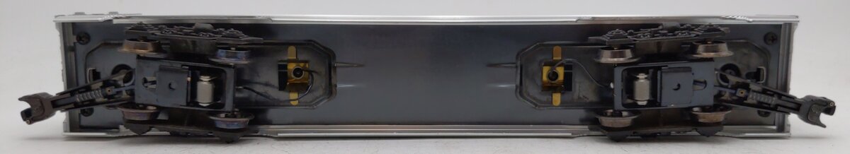 Lionel 6-9577 O Gauge Burlington "Silver Halter" Aluminum Passenger Coach EX/Box