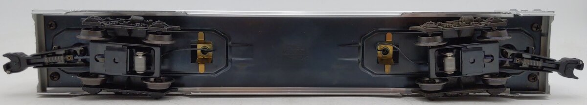 Lionel 6-9588 O Gauge Burlington Aluminum "Silver Dome" Vista Dome Passenger Car EX/Box
