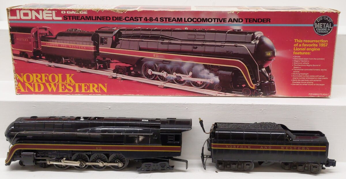 Lionel 6-8100 O Gauge Norfolk & Western 4-8-4 Steam Locomotive & Tender #611 VG/Box