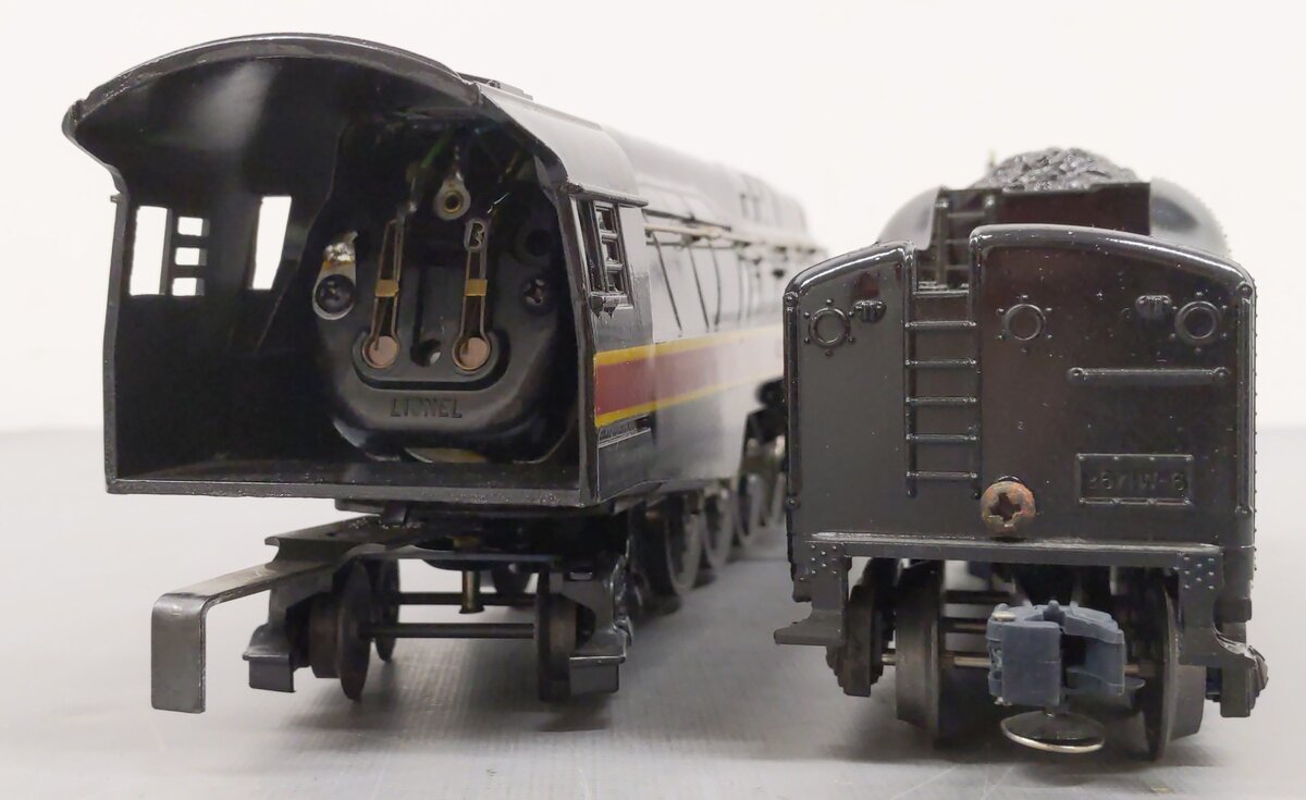 Lionel 6-8100 O Gauge Norfolk & Western 4-8-4 Steam Locomotive & Tender #611 VG/Box