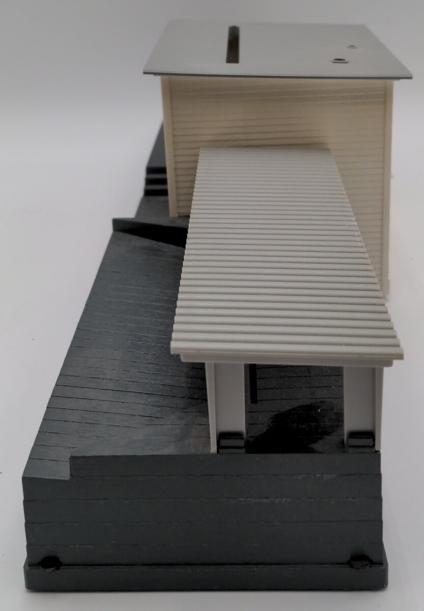 Lionel 6-2301 O Gauge Operating Sawmill EX/Box