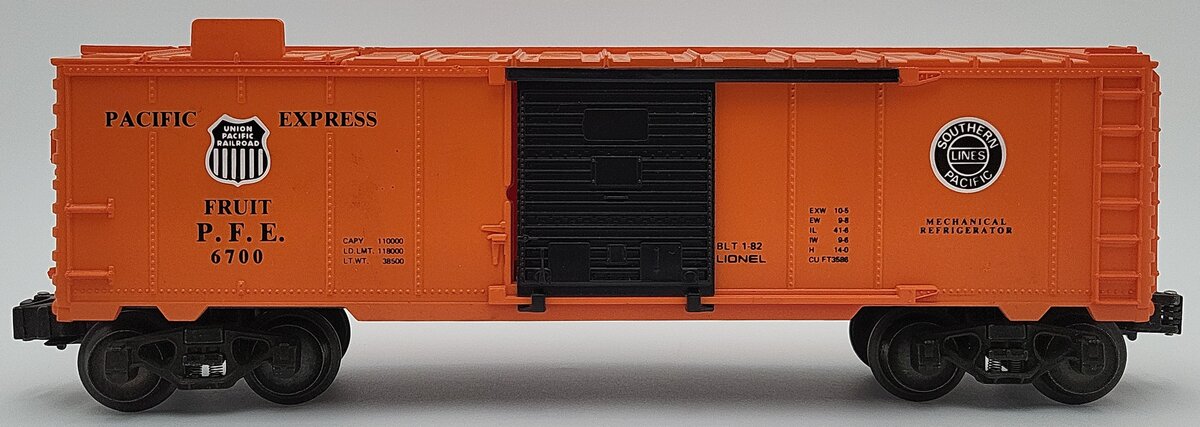 Lionel 6-2306 O Gauge Operating Icing Station w/ PFE Ice Car #6700 EX/Box