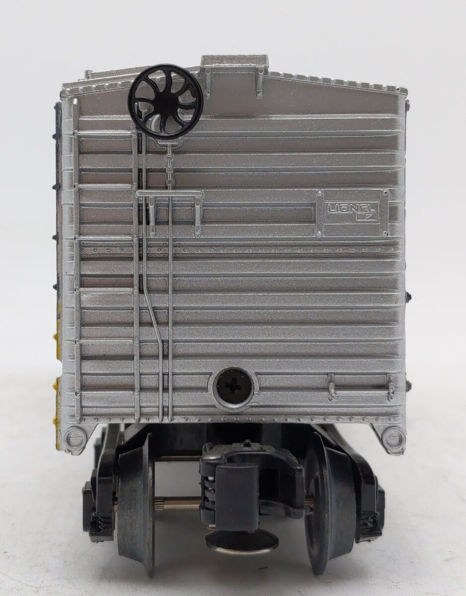 Lionel 6-9426 O Gauge Chesapeake & Ohio Boxcar #9426 LN/Box