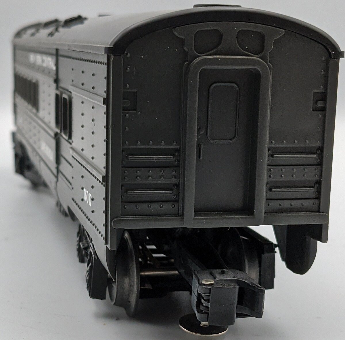 Lionel 6-16017 O Gauge New York Central "Lake Michigan" Combine Car NIB