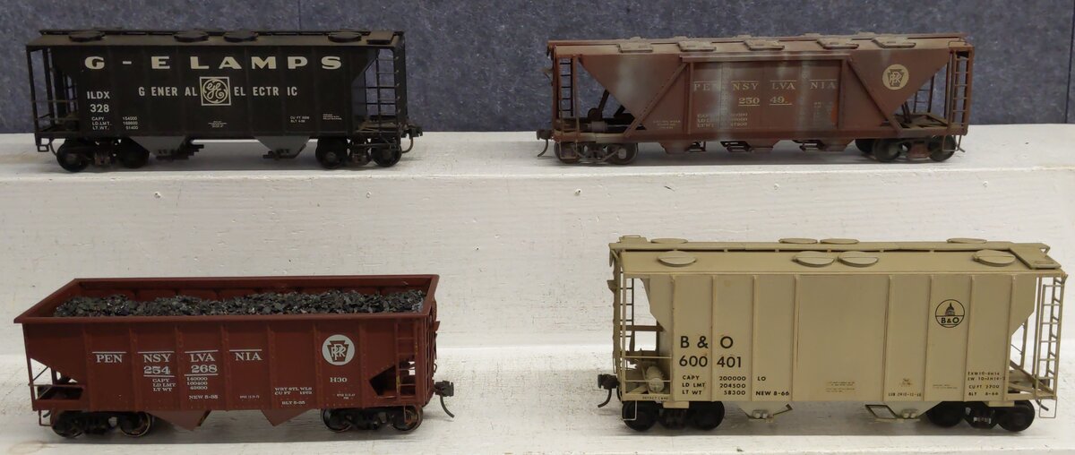 Assorted O Scale 2-Rail Gauge Custom Painted Hoppers [4]