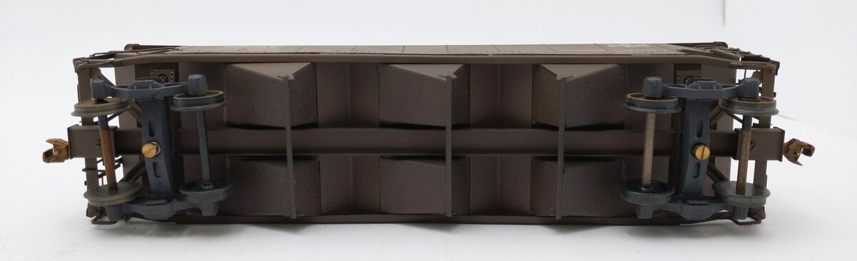 US Hobbies 701 O Scale 2-Rail Offset Side  3-Bay Hopper EX/Box