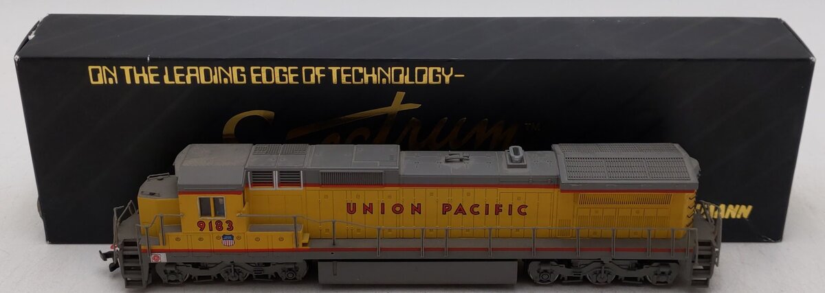 Bachmann 85002 HO Union Pacific Dash 8 40C Diesel Locomotive #9183 VG/Box