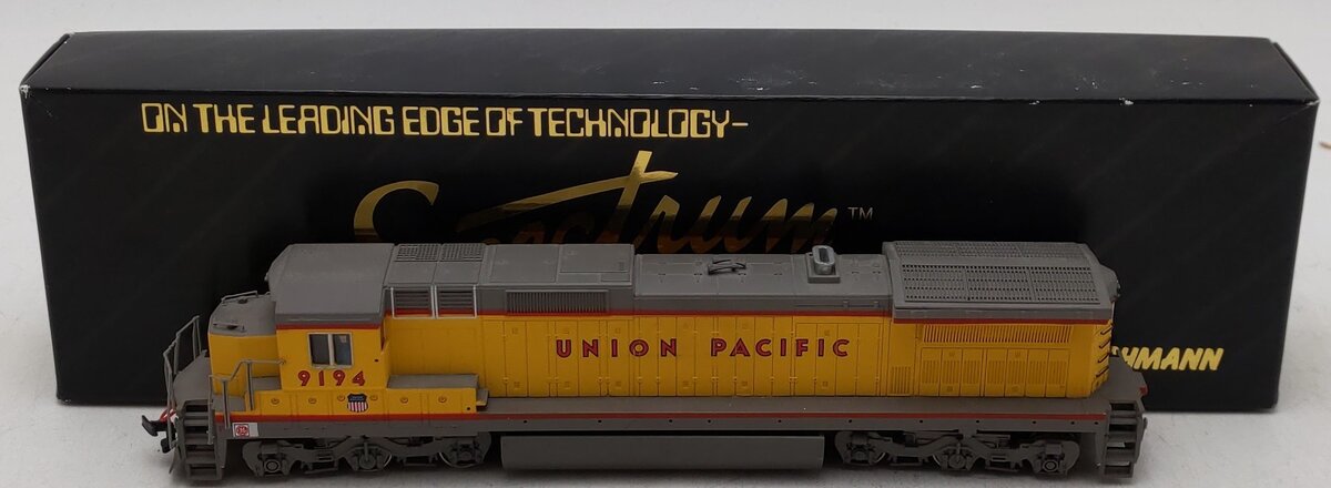 Bachmann 85011 HO Union Pacifc GE Dash 8-40C Diesel Locomotive #9194 VG/Box