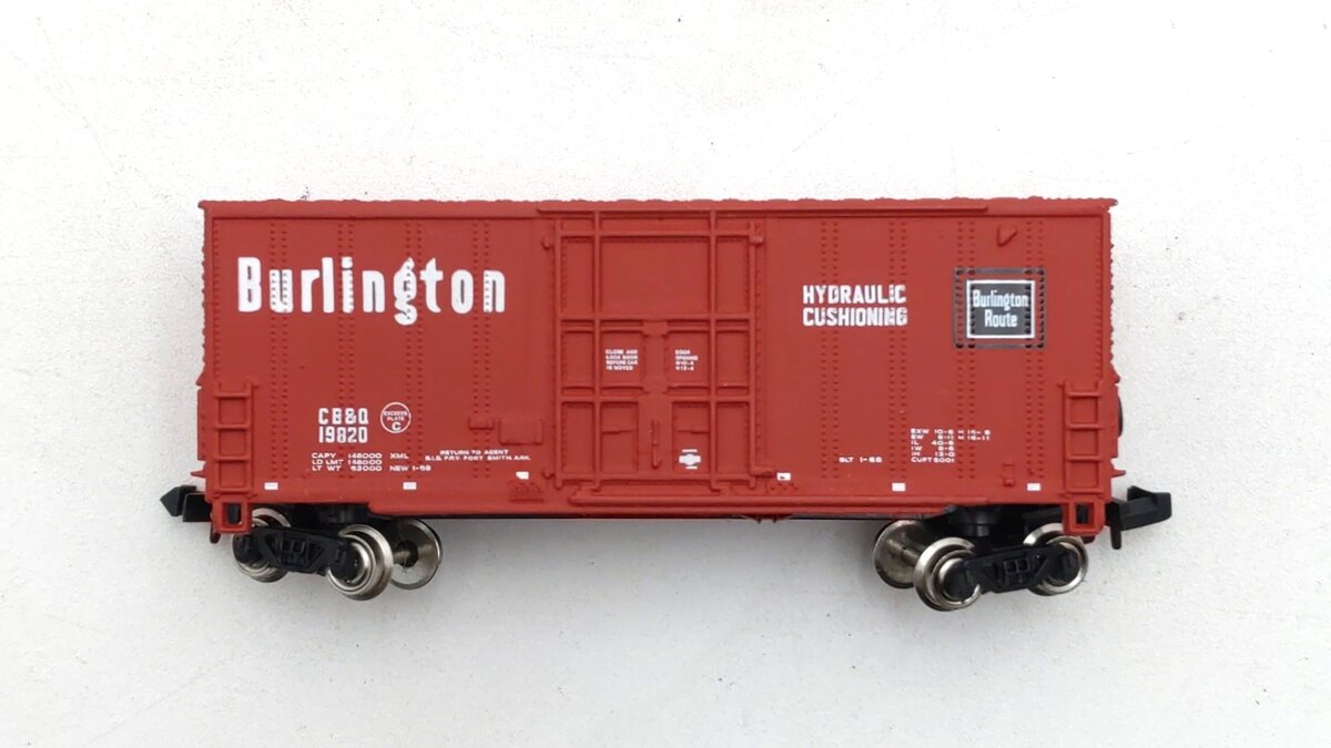 Bachmann 71266 N Scale Chicago Burlington & Quincy Hi-Cube Boxcar #19820 LN