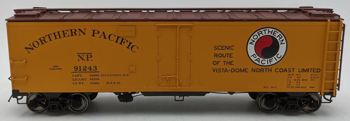 InterMountain 25315S-12 O NP Steel Sided Ice Bunker (Vista Dome) #91243 (2-Rail) EX/Box