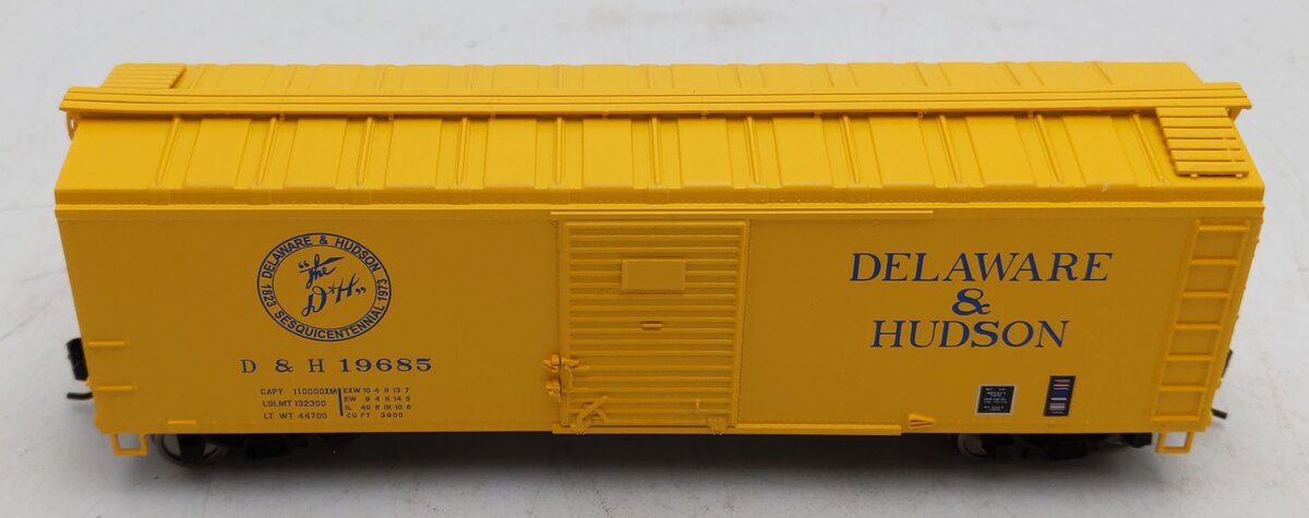 Bowser 42847 HO Delaware and Hudson 40' Steel Side Box Car Ready-To-Run #19685