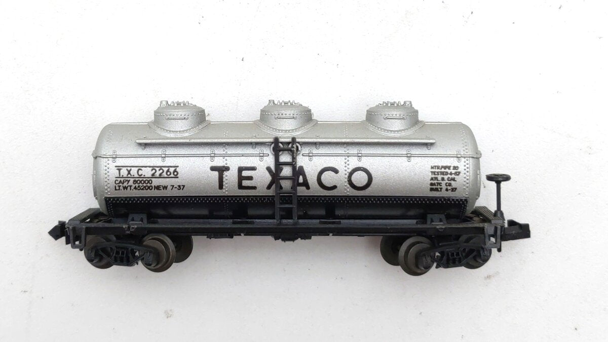 Atlas 2292 N Scale Texaco 3 Dome Tank Car #2266 VG/Box