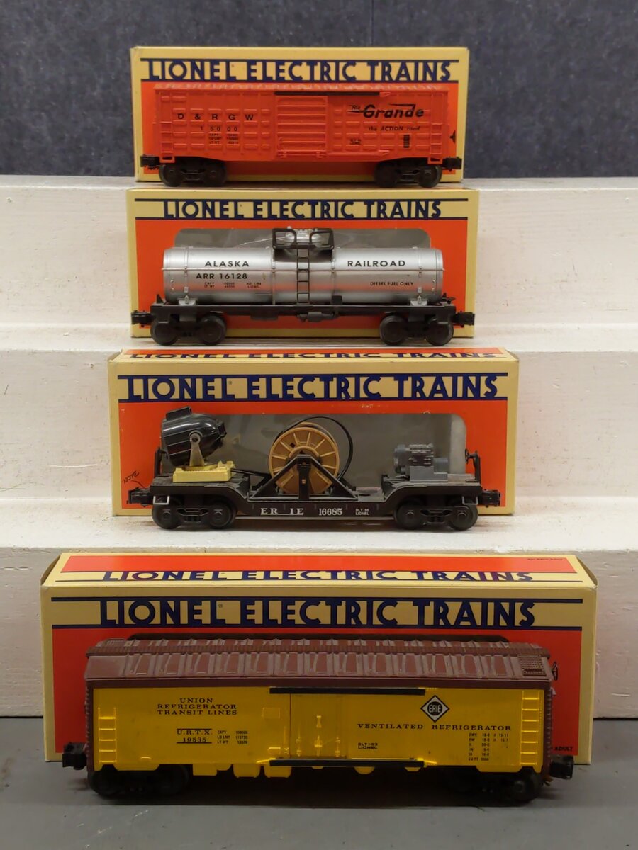 Lionel O Gauge Assorted Freight Cars: 6-16685, 6-19535, 6-15000, 6-16128 [4] EX/Box