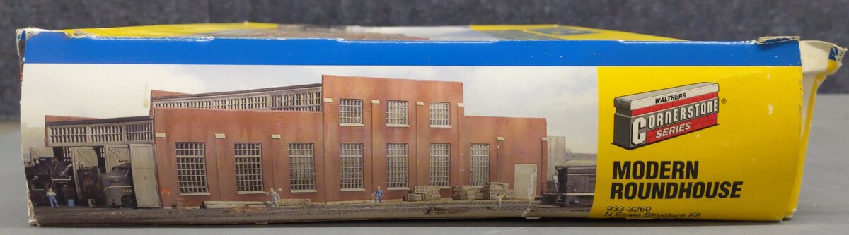 Walthers 933-3260 N 3-Stall Modern Roundhouse Building Kit EX/Box