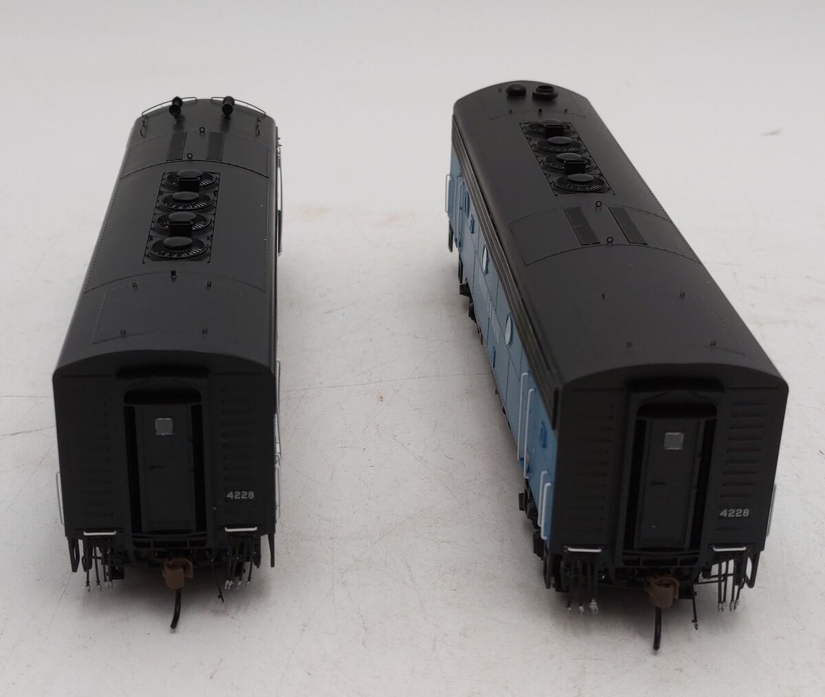 Athearn G22746 HO Boston & Maine/Passenger F2A/F2B Diesel Locomotive #4228/#4228 LN/Box