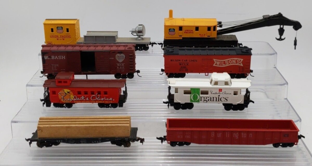 Bachmann & Other HO Scale Assorted Freight Cars [8] VG