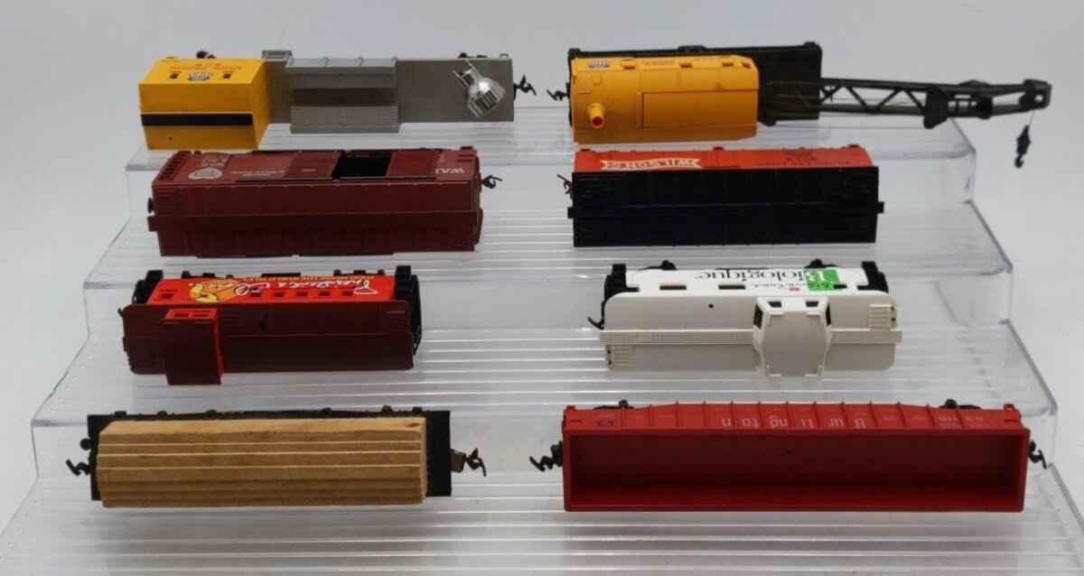 Bachmann & Other HO Scale Assorted Freight Cars [8] VG