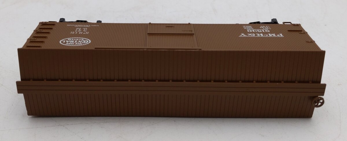 Roundhouse 84184 HO Scle P, MCK & Y/NYC Boxcar #81536 LN/Box