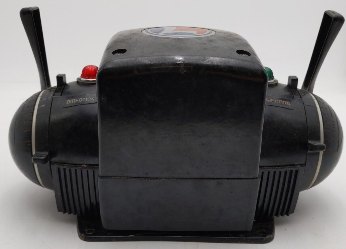 Lionel ZW Vintage O Trainmaster 275 Watt Transformer with Whistle VG/Box