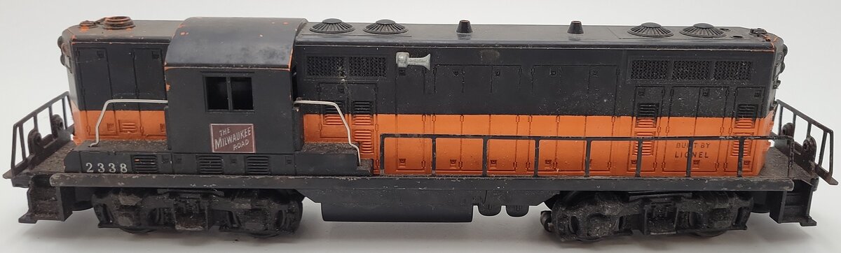 Lionel 2338 Vintage O Gauge Milwaukee Road Powered GP-7 Diesel Locomotive