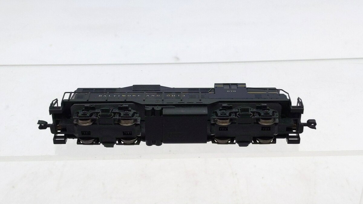 Atlas 4331 N Scale Baltimore & Ohio GP-9 Diesel Locomotive #676 EX