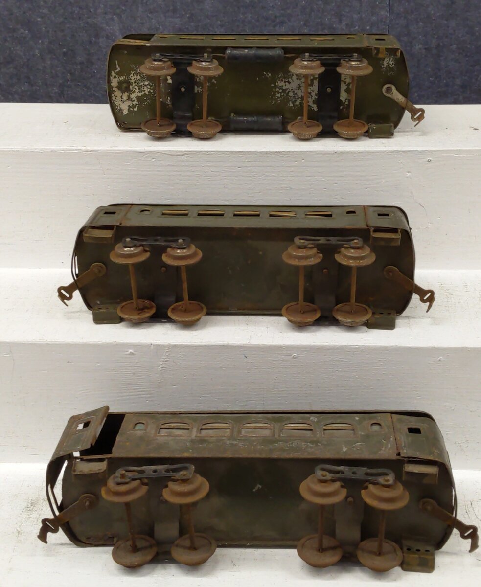 Lionel Vintage Standard Prewar Passenger Cars [3]