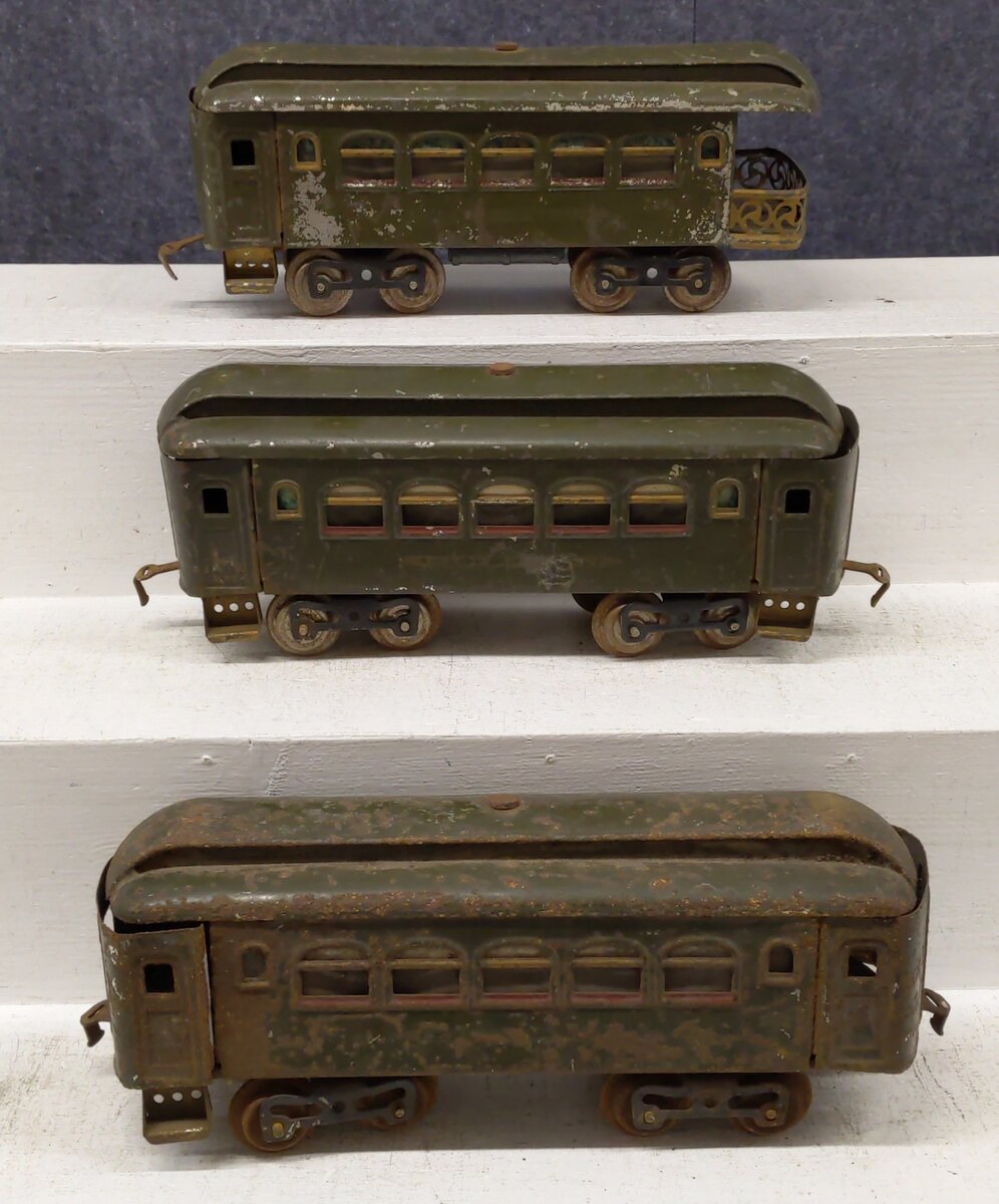 Lionel Vintage Standard Prewar Passenger Cars [3]