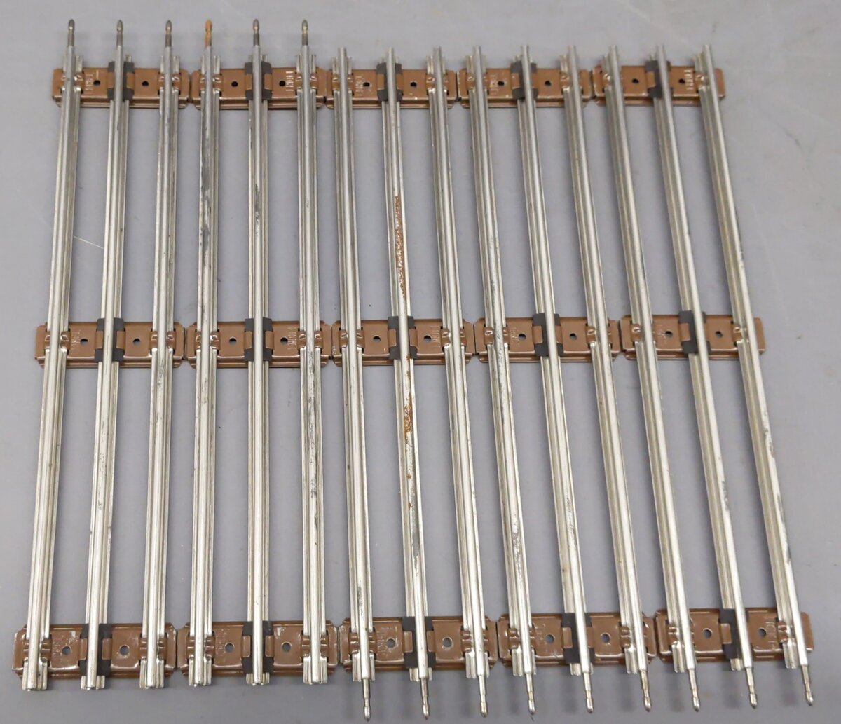 Lionel 6-65038 O-27 Tubular Straight Track Sections (100) VG/Box